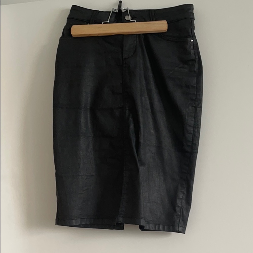 Massing ditto leather like jean skirt